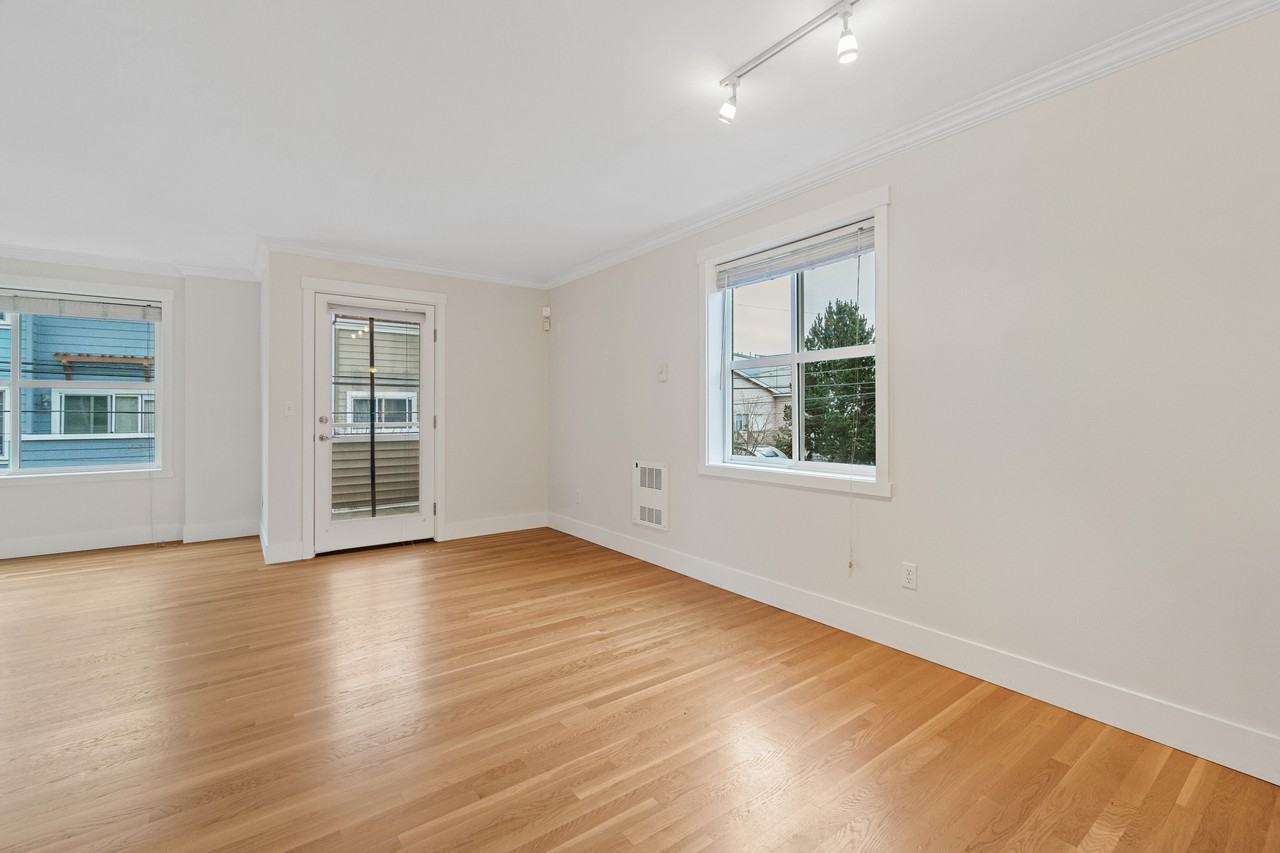 1317 N 88th St #1 - Photo 7 of 21
