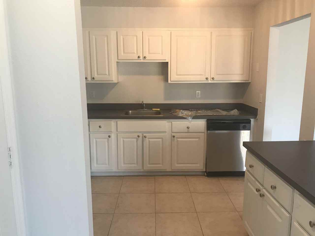 492 Banyon Tree Cir #1 - Photo 6 of 28