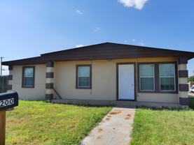 200 Se Avenue E #1 - Photo 1 of 1