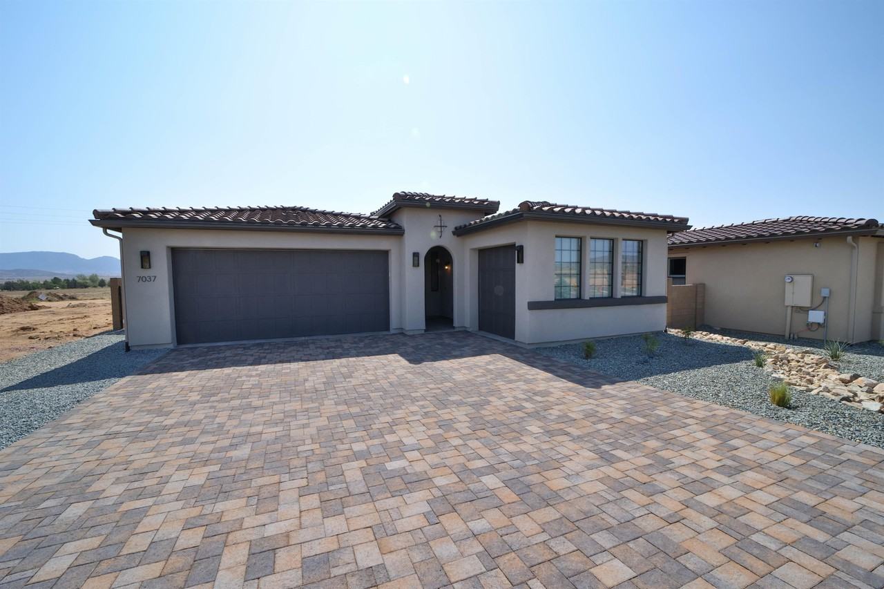 7037 N Robin Nest Ct #1 - Photo 6 of 42