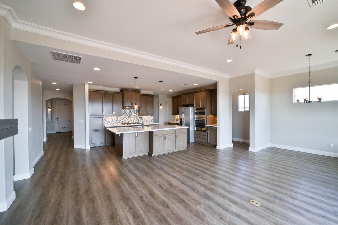 7037 N Robin Nest Ct #1 - Photo 7 of 42