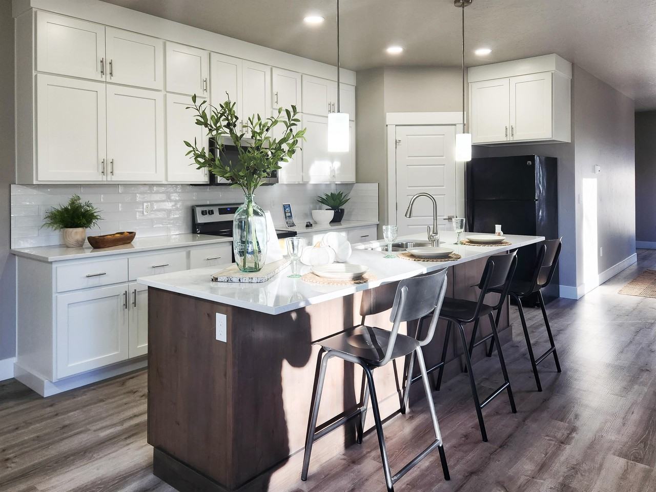 408 S 11th St #408 - Photo 2 of 11