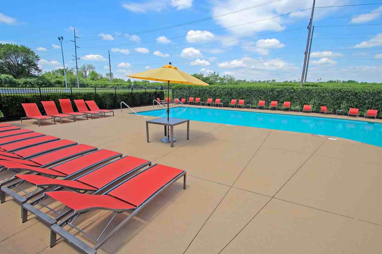 River West Flats - Photo 5 of 50