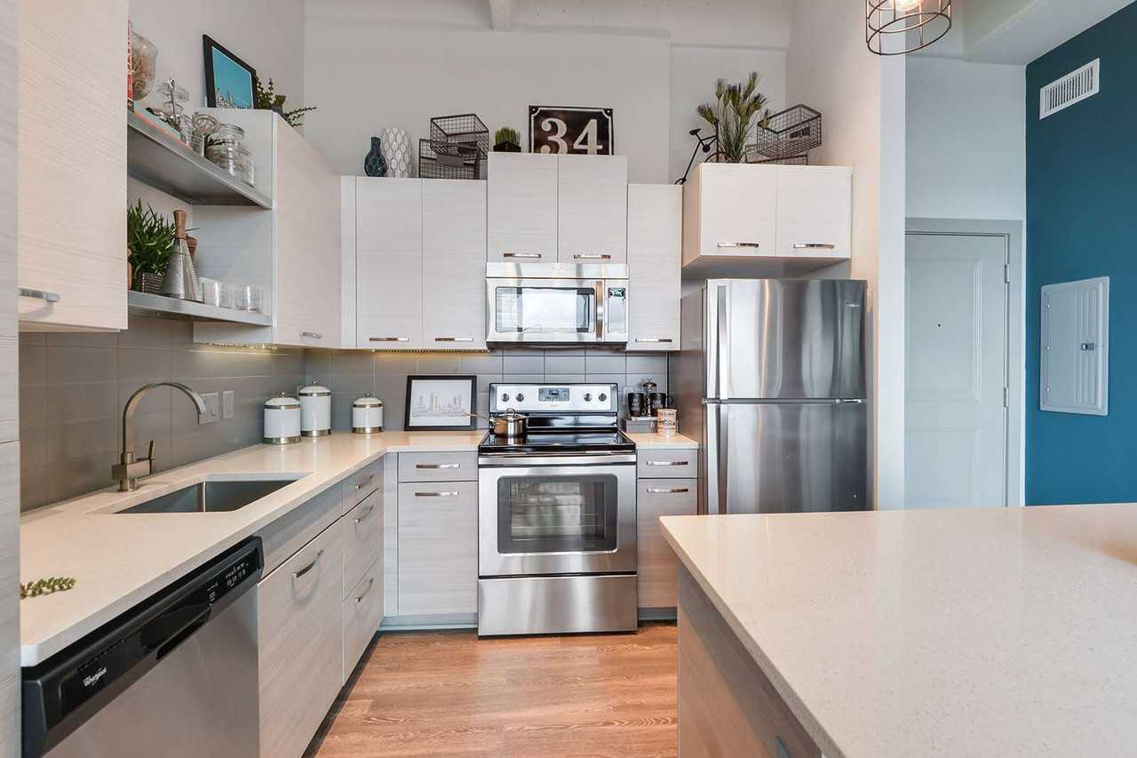 Altitude - Photo 3 of 45