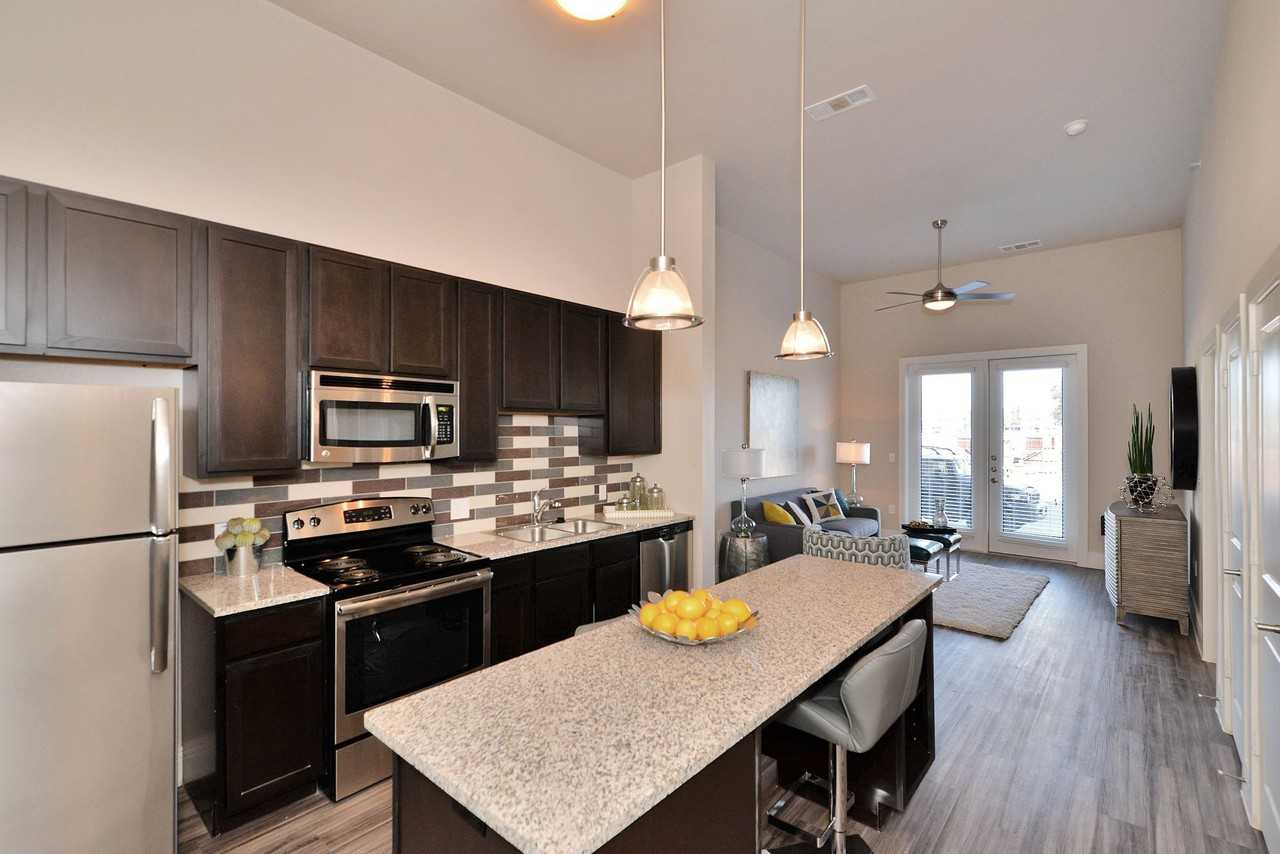 Oaks 5th Street Crossing at City Center - Photo 7 of 48