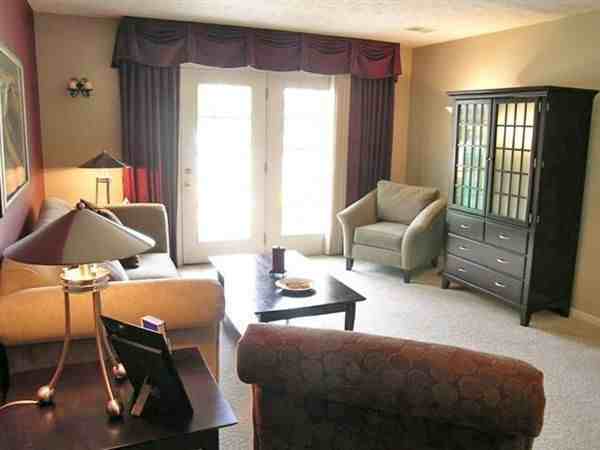 Chesapeake Landing Apartments - Photo 2 of 16