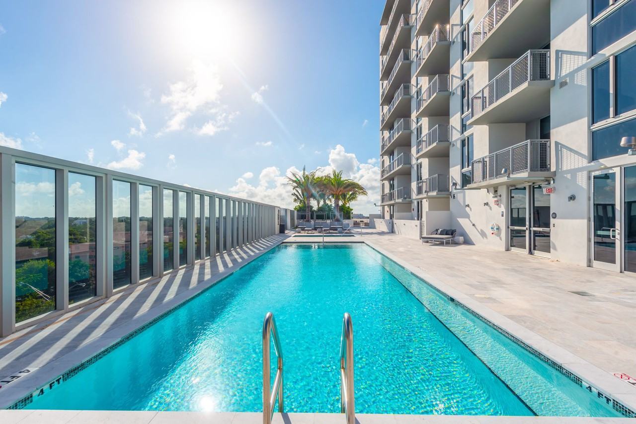 Zoi House Grove - Photo 2 of 47