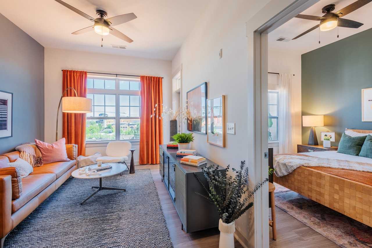 District Flats - Photo 7 of 21