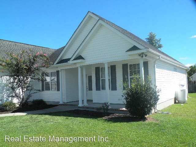 132 Blackheath Dr - Photo 2 of 41