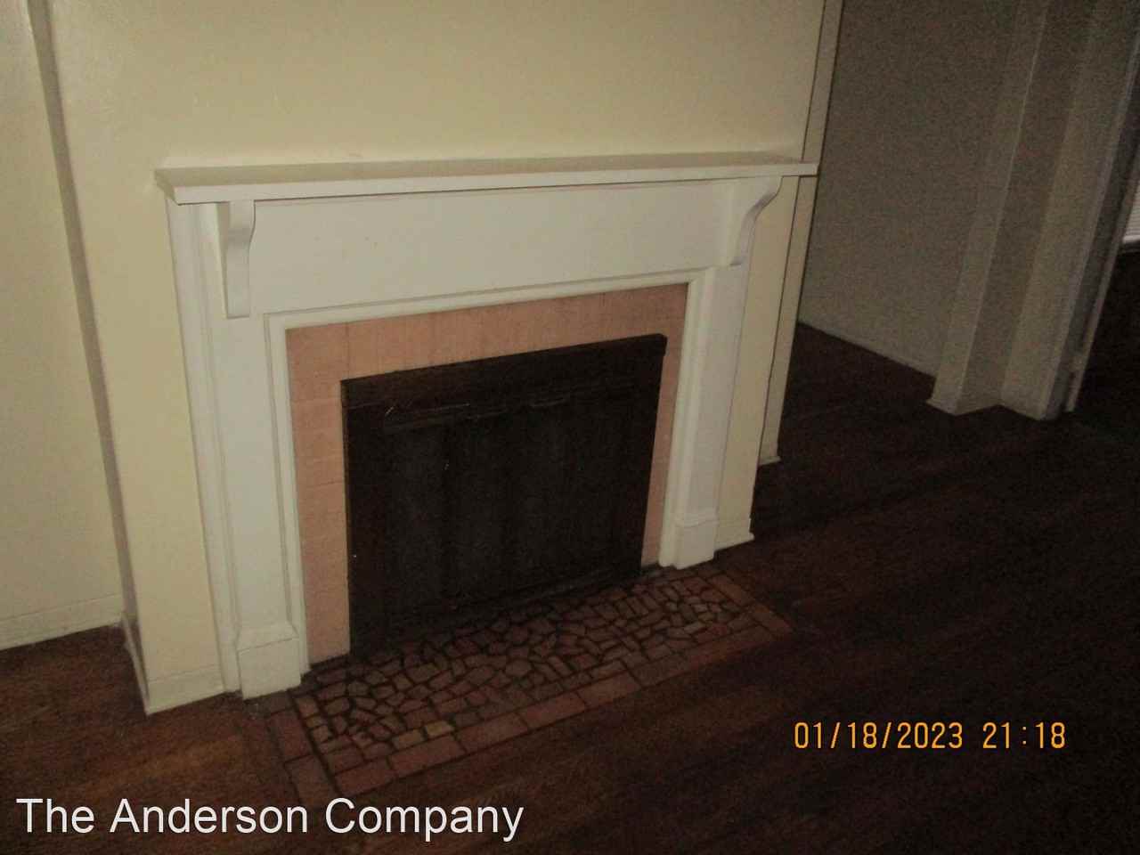 1207 6th Ave - Photo 3 of 9