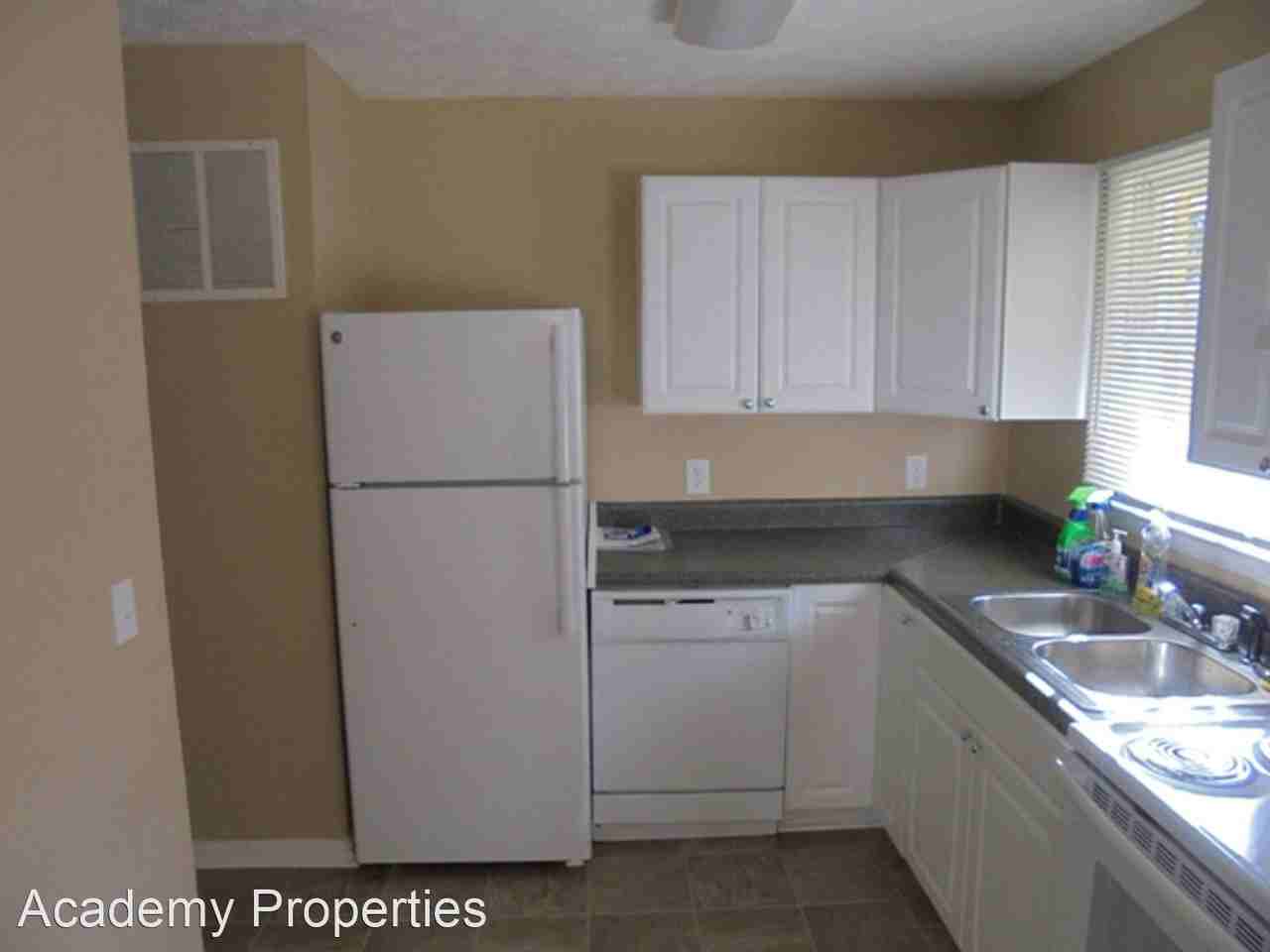6774 Valley Hill Ct - Photo 2 of 9