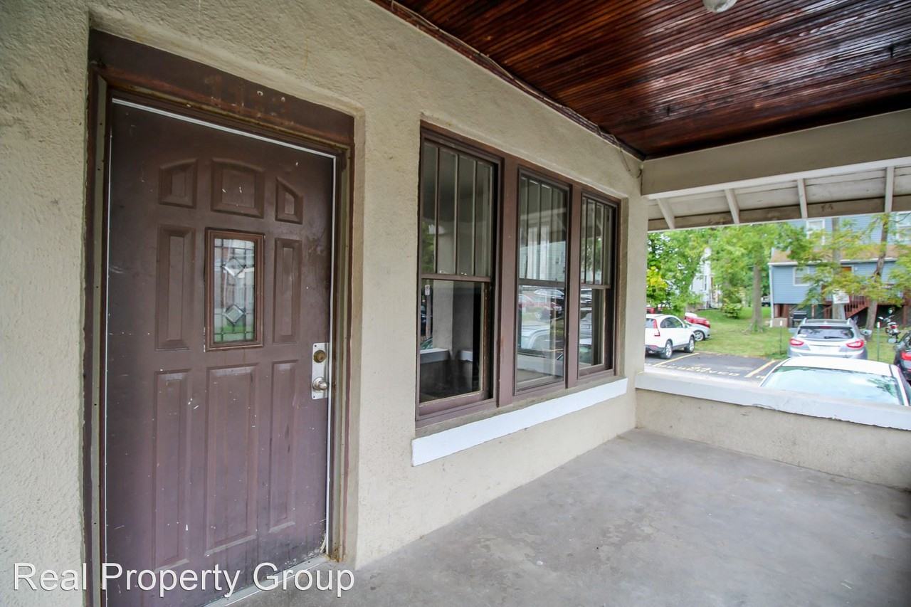 1113 Hamilton Way - Photo 3 of 17