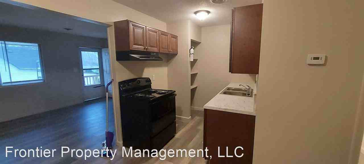 801 N Ann St. - Photo 3 of 7