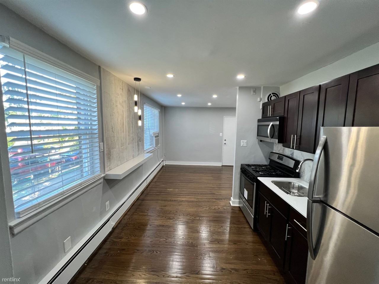 Rising Sun Apts - Photo 2 of 10