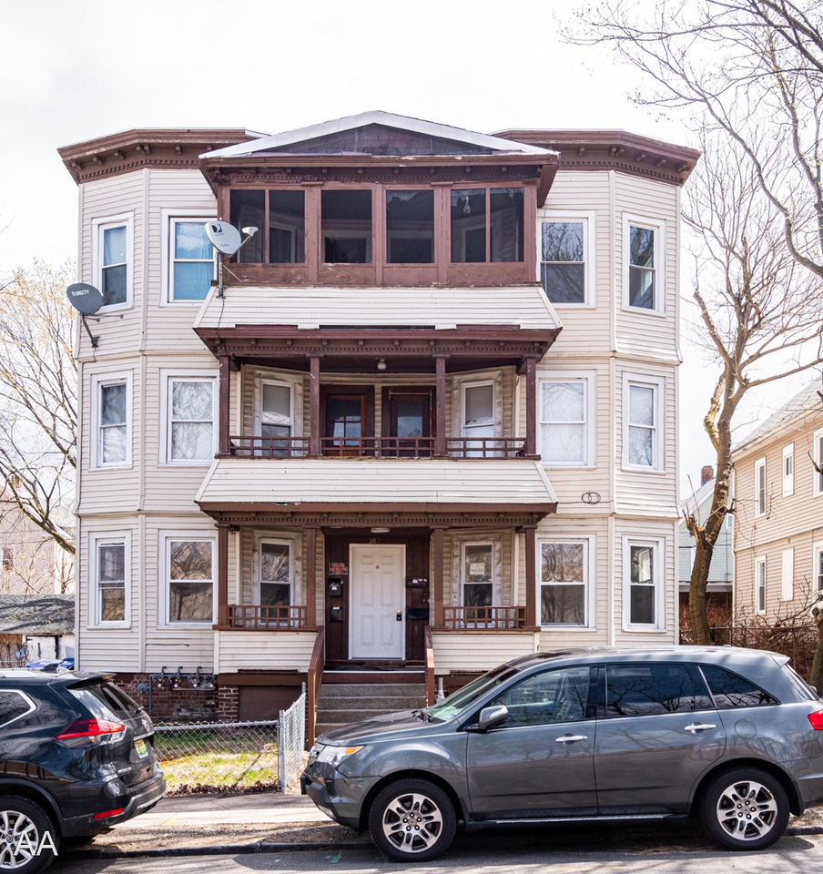 387 Oakland St Apartments in Forest Park, Springfield, MA 01108 Zumper