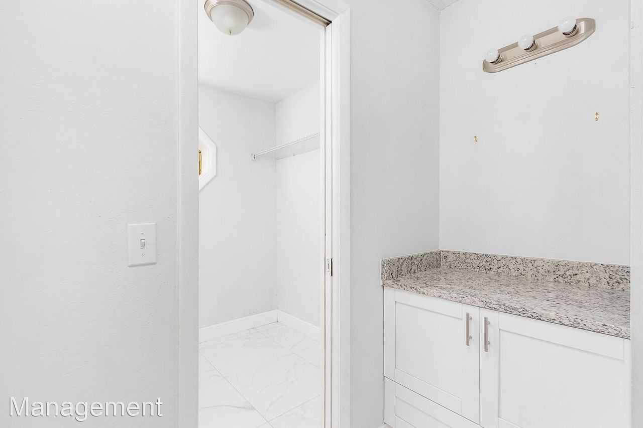 201 Mcarthur Ave - Photo 3 of 22