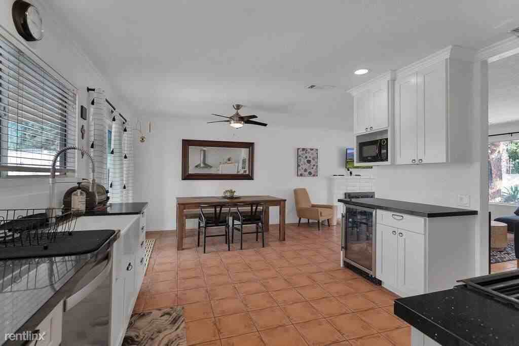 76795 New York Ave - Photo 2 of 10