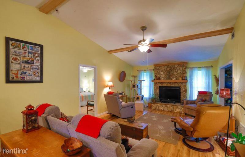 5757 Devon St - Photo 3 of 9