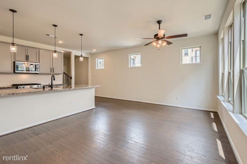 3103 Yukon Trace Dr - Photo 3 of 18