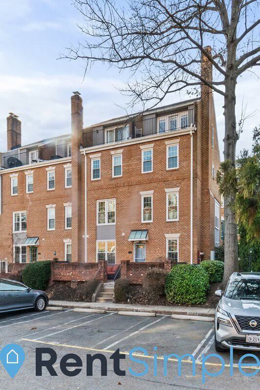 772 N Vermont St - Photo 2 of 50