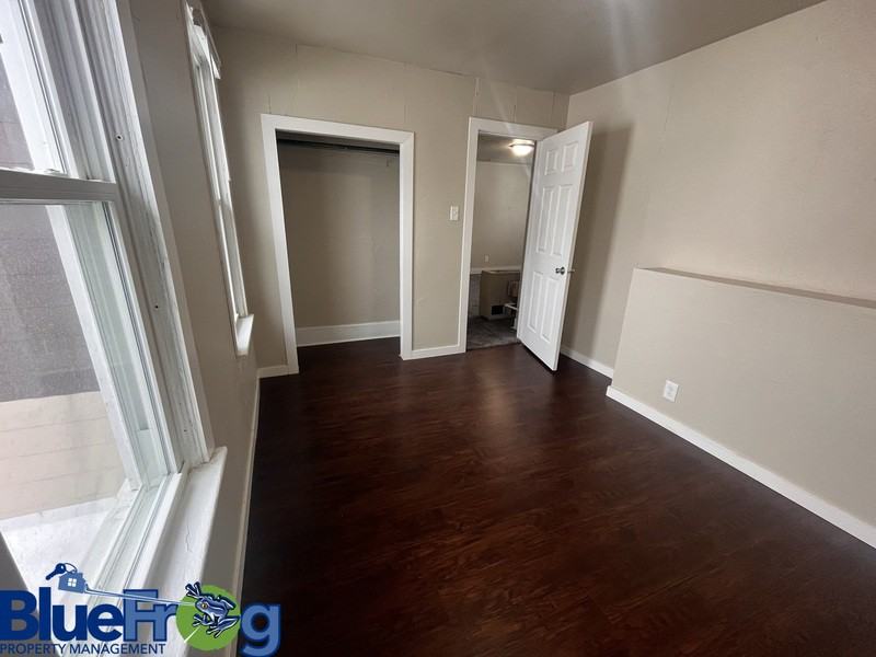 901 Harvey St - Photo 7 of 10