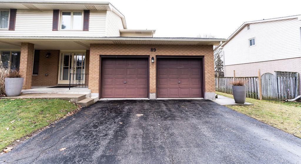 89 Hillsmount Cres - Photo 2 of 25