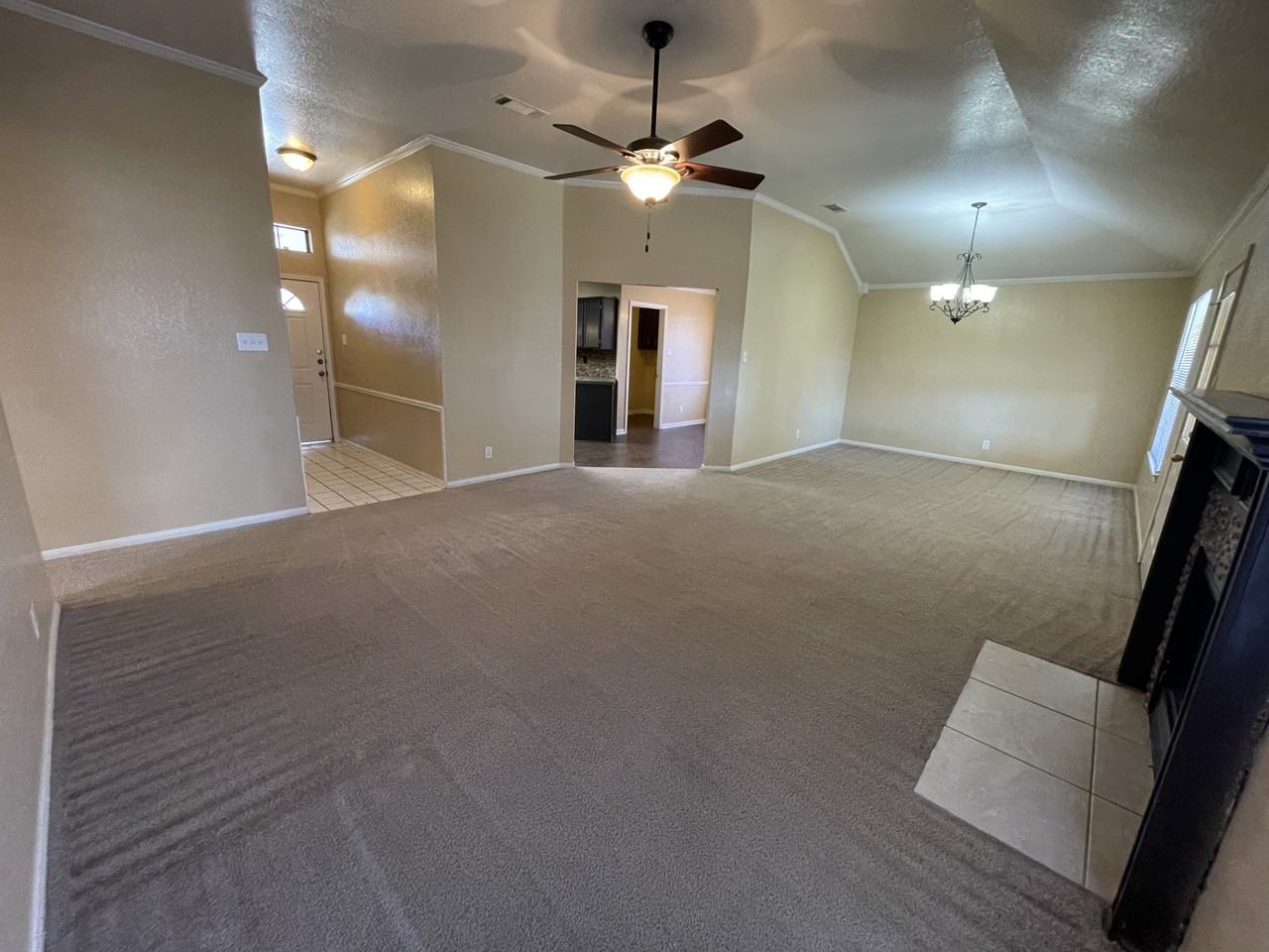 4904 James Loop - Photo 3 of 19