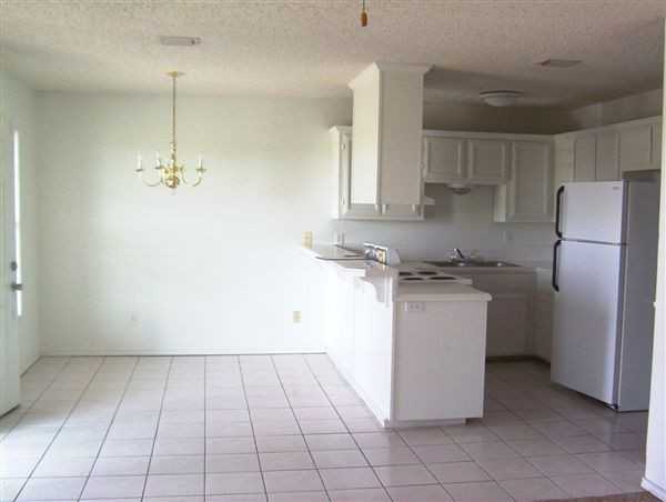 Shary Meadows Apartments - Photo 2 of 11