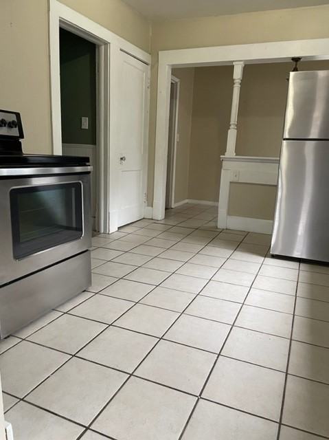 113 Harrison Blvd - Photo 6 of 23