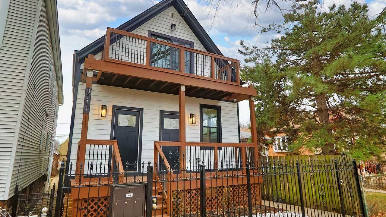 3111 North Oakley Avenue #1, Chicago, IL 60618, US - 2 unit Rentals | Zumper