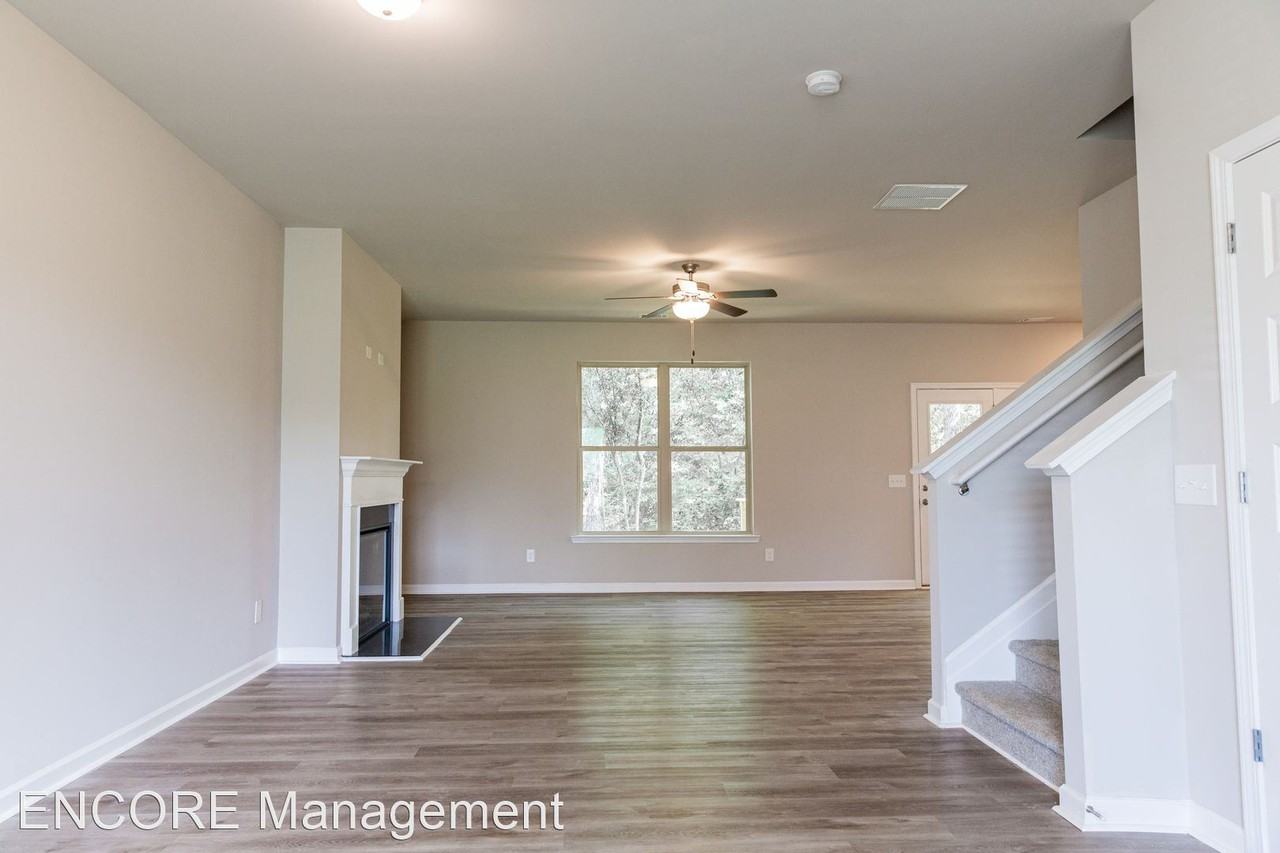 129 Mcginnis Cir - Photo 2 of 12