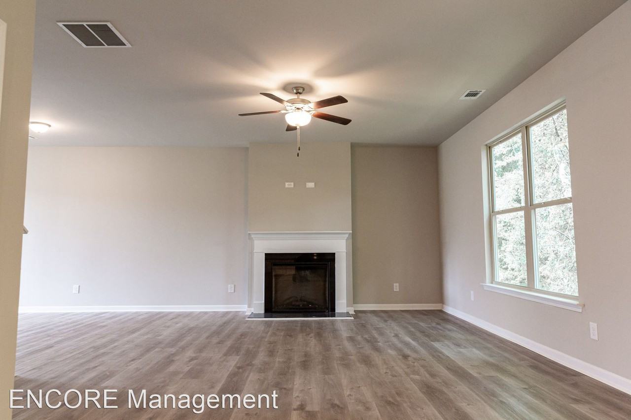 129 Mcginnis Cir - Photo 3 of 12