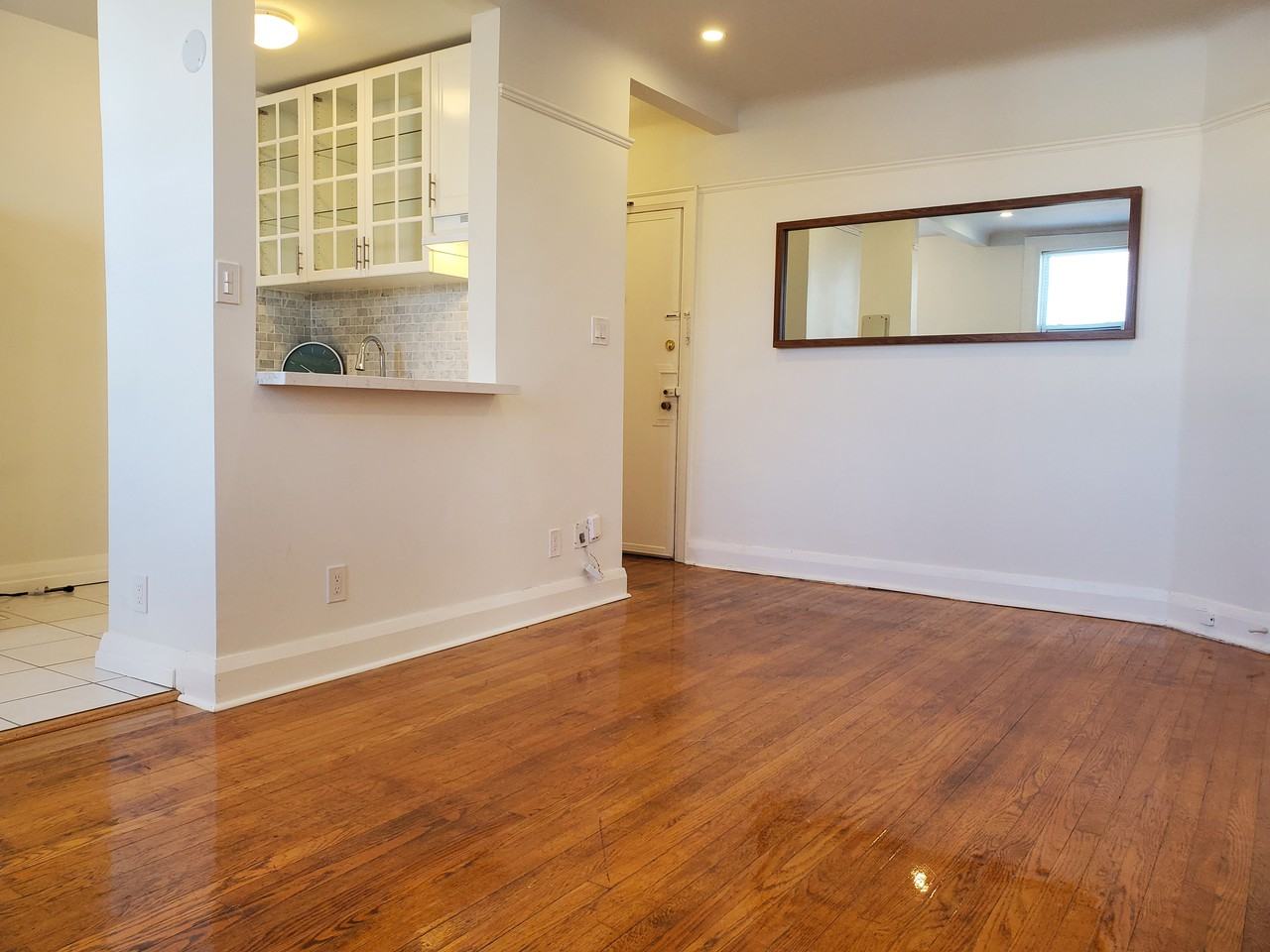 404 Spadina Road #208