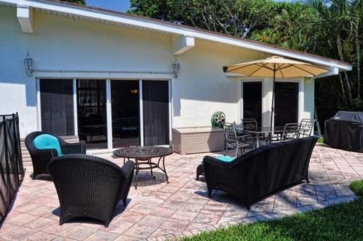 181 Beacon Ln - Photo 3 of 14