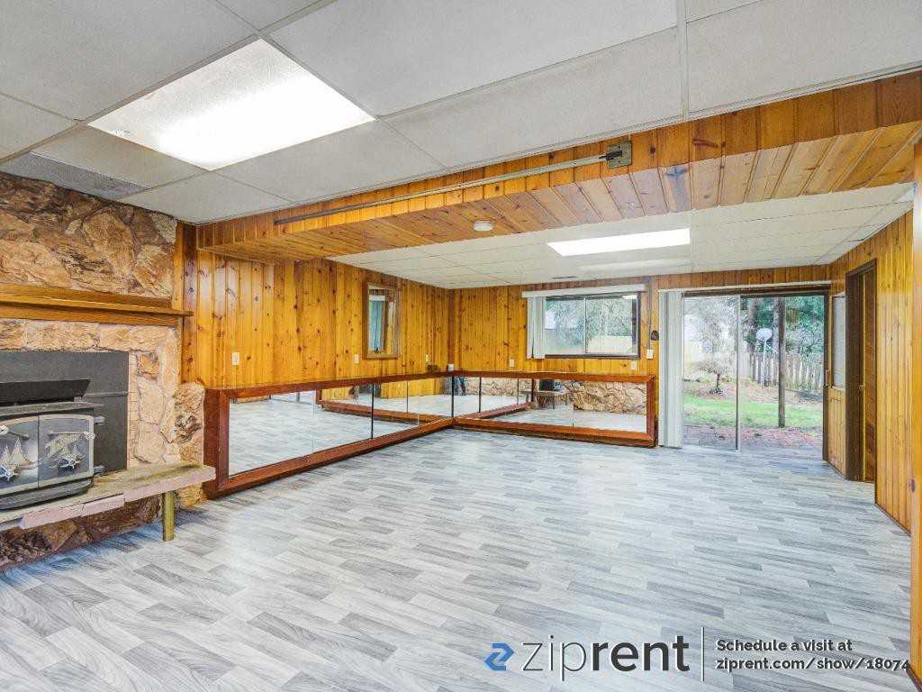 15705 Ne 110th St - Photo 2 of 23