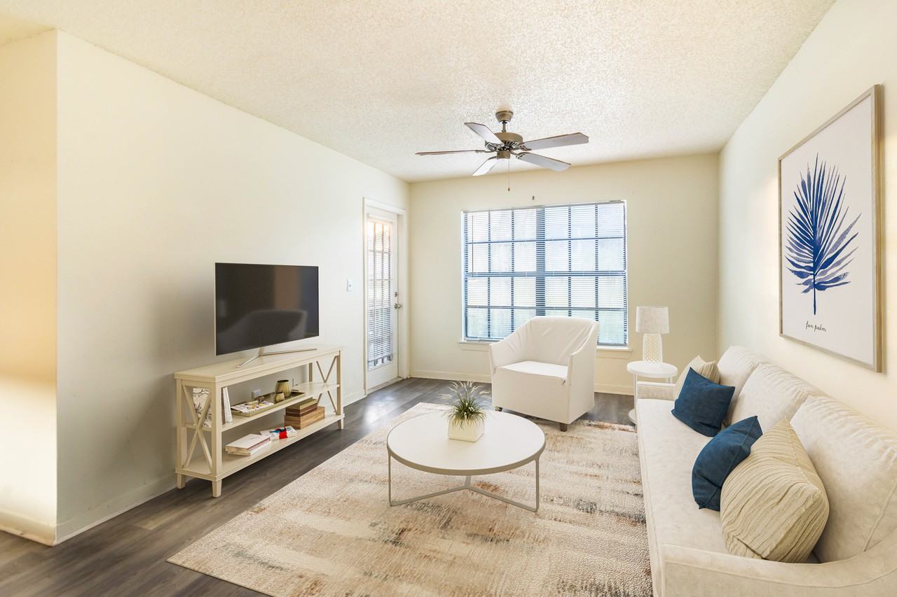 Brookside Manor - Photo 4 of 101