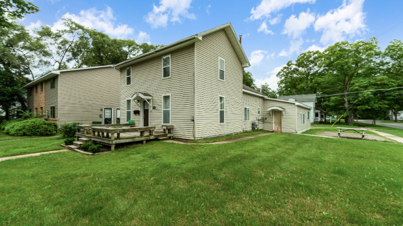 502 S Pine St #A - Photo 2 of 6