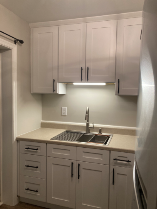 1050 Stonybridge Stoneybridge Drive - Photo 2 of 38