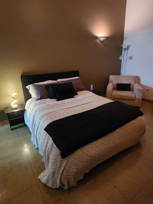 773 N Water St - Photo 4 of 8