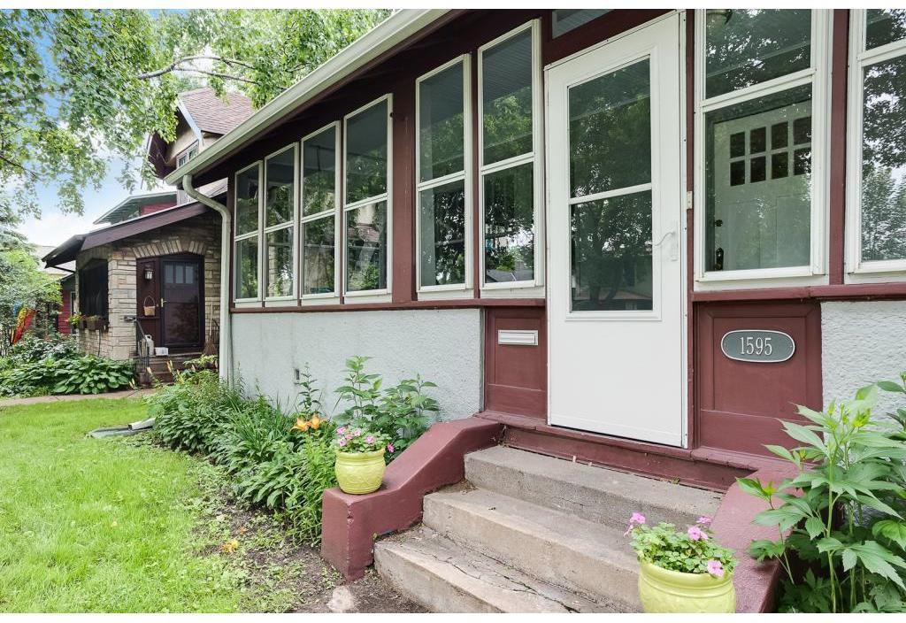 1595 Berkeley Ave - Photo 2 of 24