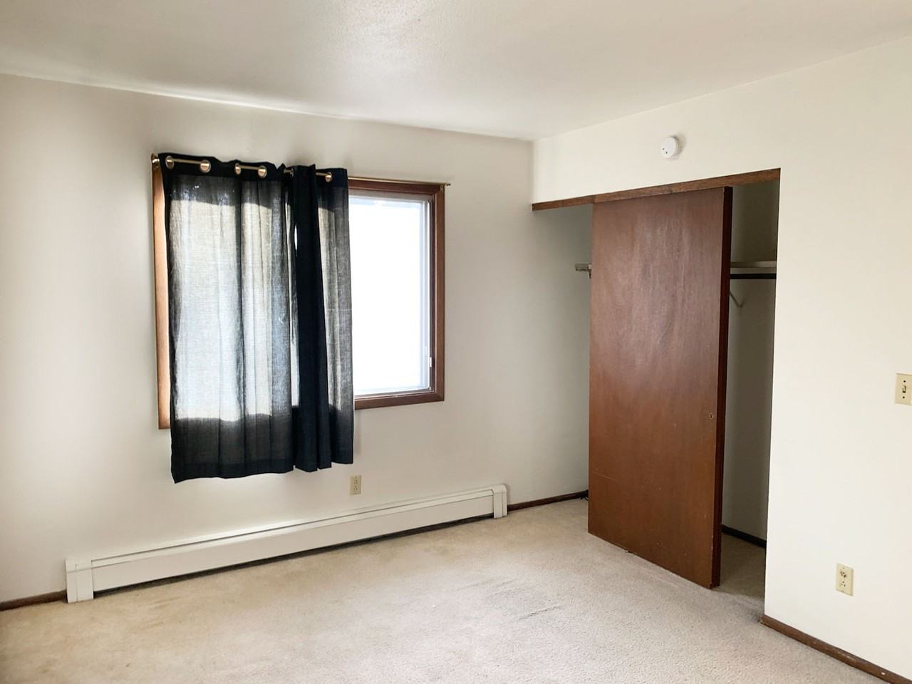 630 S Governor St - Photo 2 of 4