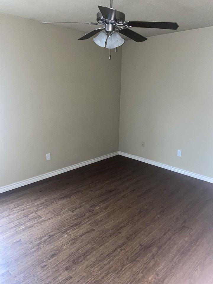 402 Study Hall Loop #A - Photo 5 of 9