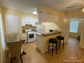 Hyde Park Court Apartments - Photo 1 of 1