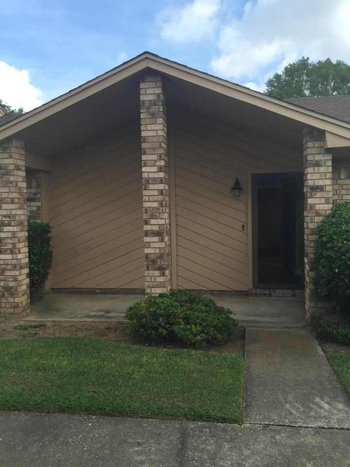 1455 Wooten Rd Beaumont TX 77707 1 Bedroom Condo for 850 month