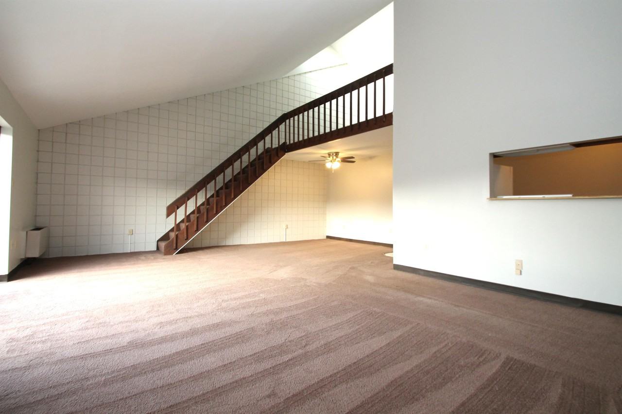 7000 HELEN STREETAPT B-18 #B18 - Photo 4 of 10