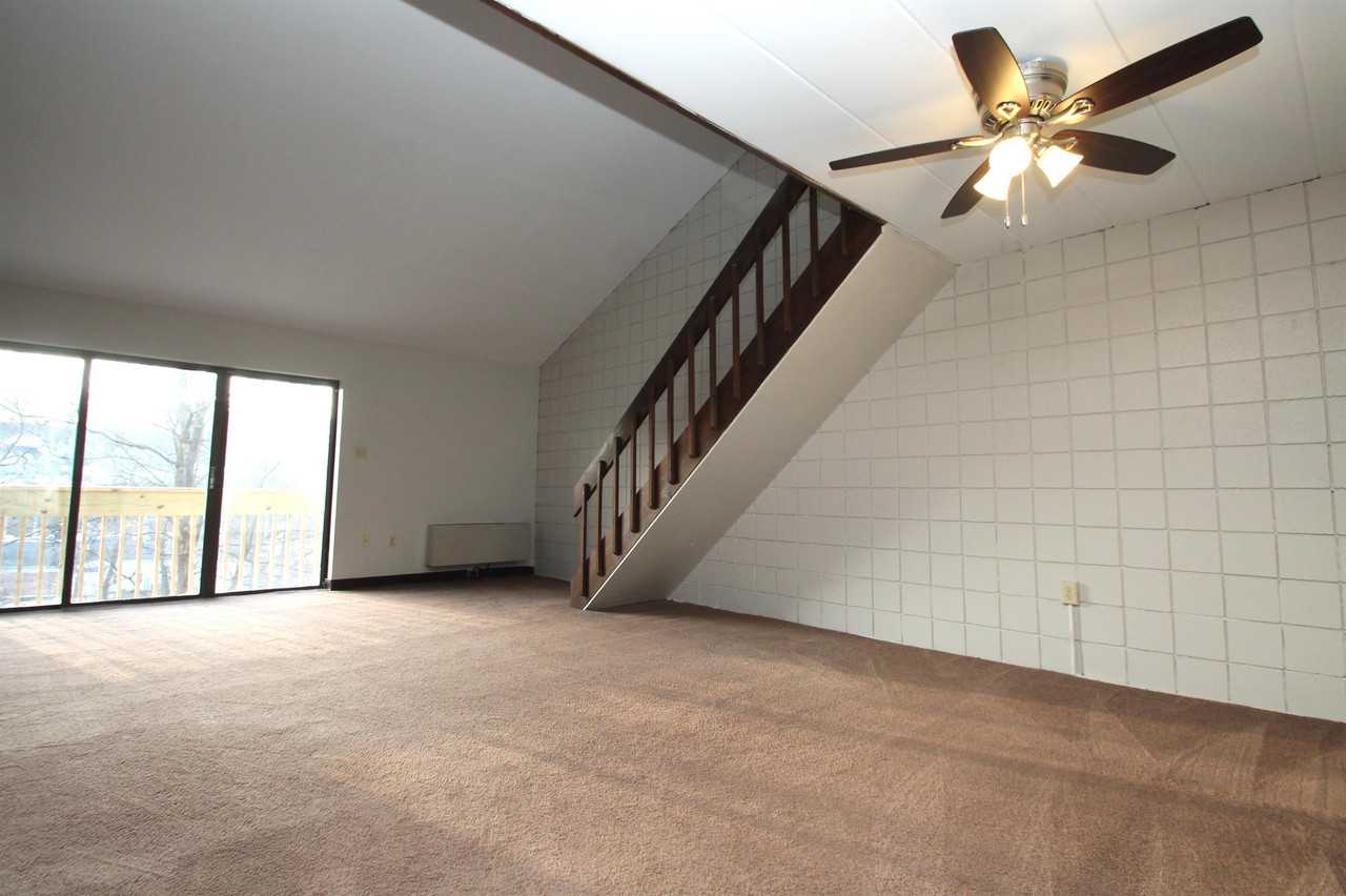 7000 HELEN STREETAPT B-18 #B18 - Photo 5 of 10