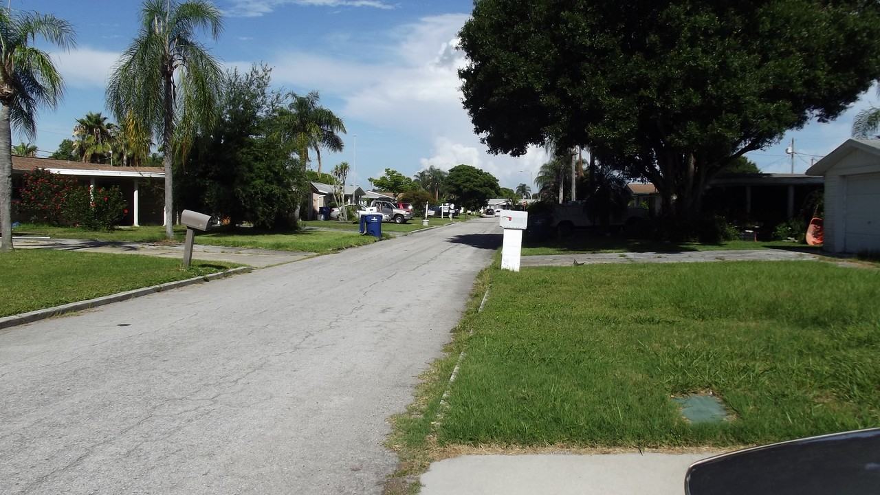 3801 Cherrywood Dr - Photo 3 of 31