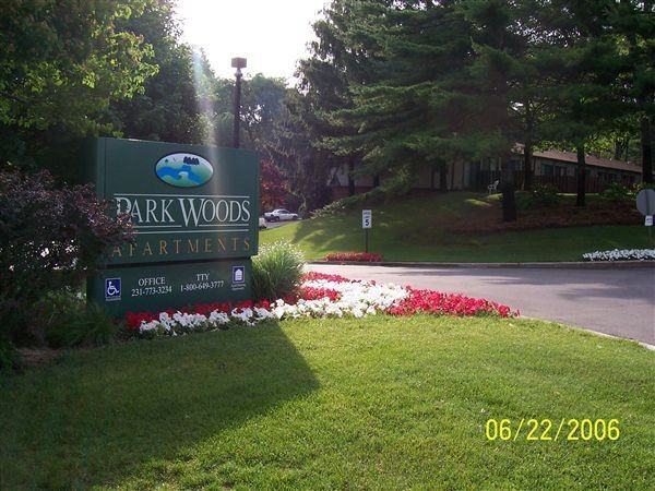 Park Woods Apts - Photo 2 of 4