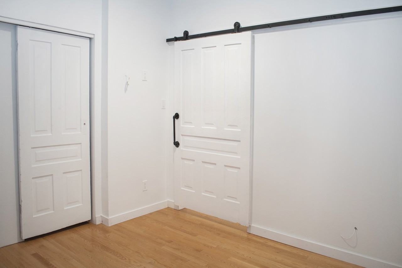 493 Saint Clarens Avenue #Main - Photo 6 of 11