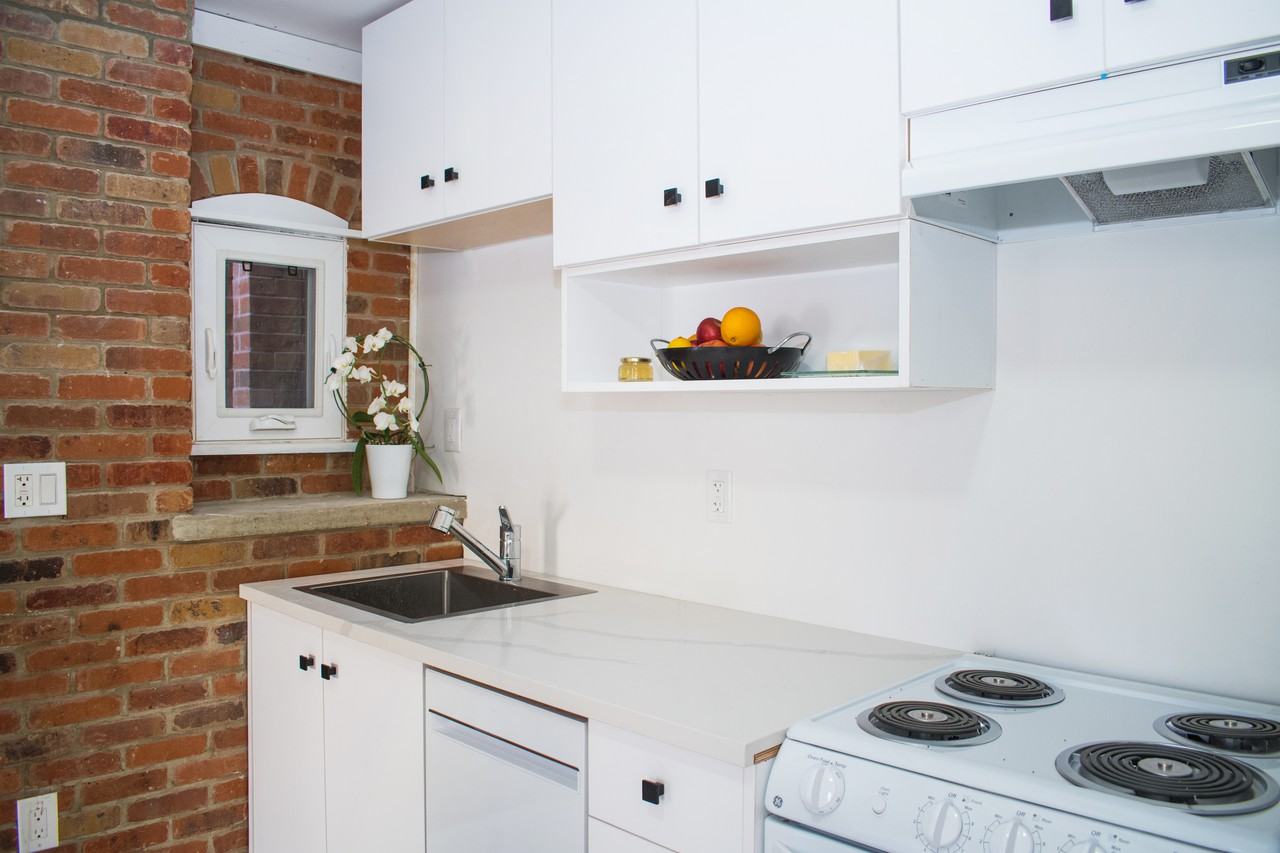 493 Saint Clarens Avenue #Main - Photo 3 of 11